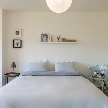 Eos Art Studio Apartment *